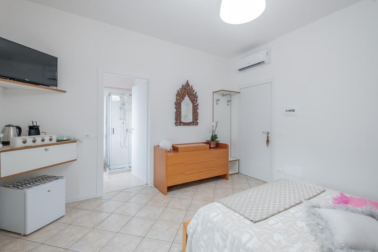 B&B Casa Gaia - Σιρμιόνε Εξωτερικό φωτογραφία