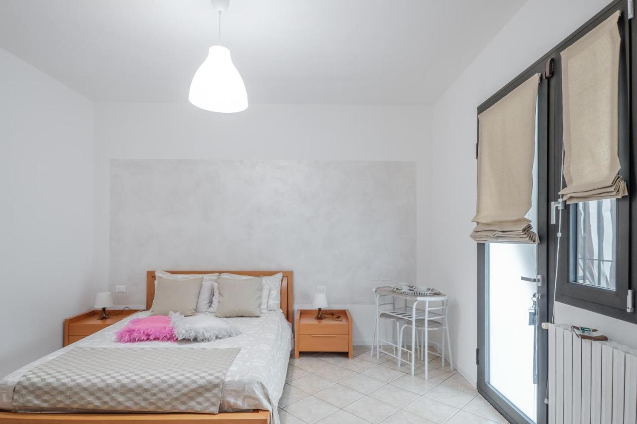 B&B Casa Gaia - Σιρμιόνε Εξωτερικό φωτογραφία